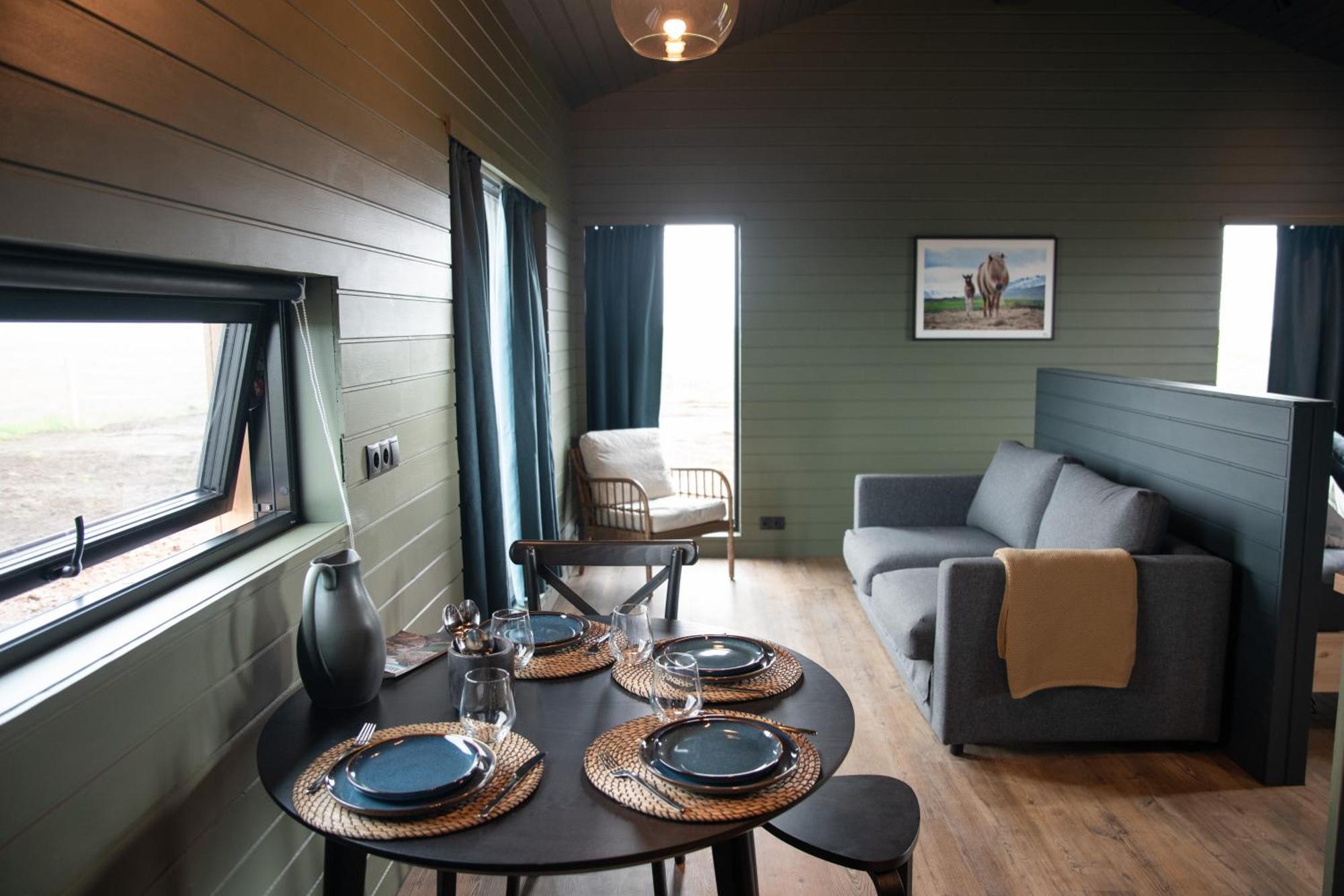 Apartamento Sleeping With The Horses Hvolsvöllur Exterior foto